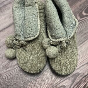 Cozy Gray Knit Slippers with Pom Poms